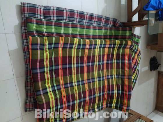 বেড তোষক